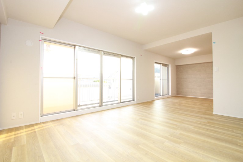 実家が守り、町が育てる。
　18歳まで続く、
　　医療費無料の安心。