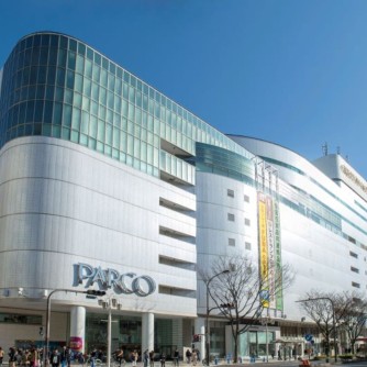 【名古屋パルコ】
ファッション・カルチャー・グルメ・エンタメが揃う名古屋パルコがすぐ近くにあります。ギャラリーやイベントスペースを活用したアート展示・ワークショップも楽しめます。