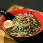 【キブサチ】
岡崎市の人気ラーメン店「キブサチ」は、八丁味噌を使った味噌ラーメンなど地元食材にこだわる名店です。整理券必須の人気ぶり。遊び心ある味と居心地のよさで、多くのファンに愛されています。