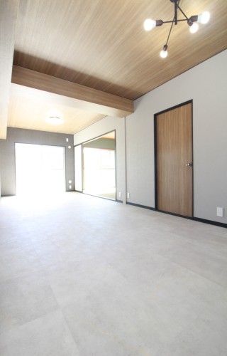 セブンスターマンション御器所403号室