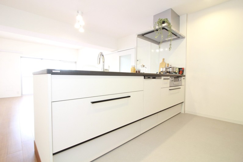 開放的なオープンキッチン