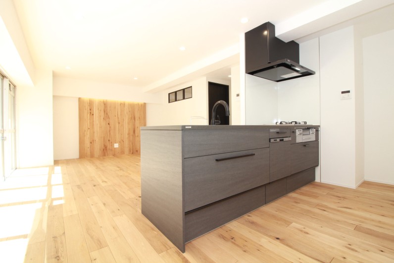 自然素材の温もりと<br />
洗練された美しさ