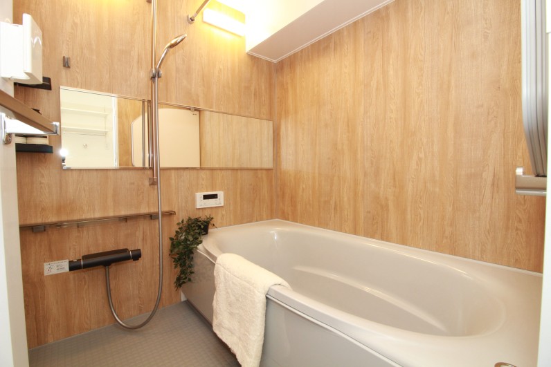 素材感あるバスルーム