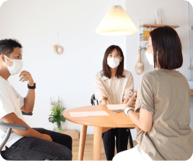 △ 右から H様、大石、小野