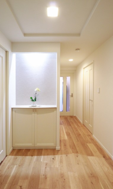 玄関スペースからもLDKと洗面にアクセスできます。