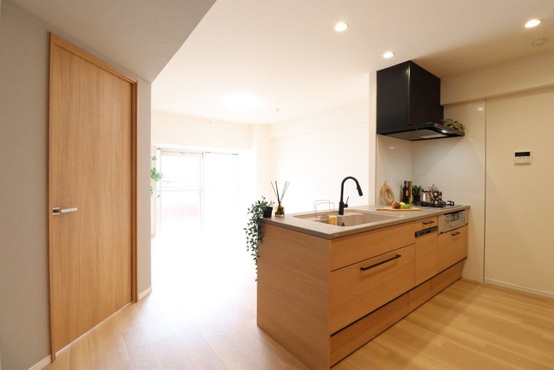 自然光で彩る北欧インテリアの魅力